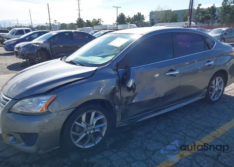 2015 Nissan Sentra Sr z USA, uszkodzony, nr VIN 3N1AB7AP3FY329621